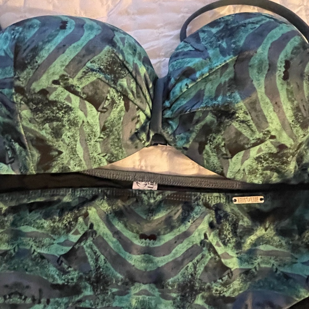 Emerald Patterned Women's Bikini Set - image 2